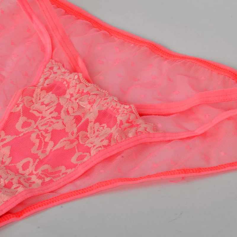 ست شورت و سوتین زنانه تیدامی 724 مدل 340020406 گیپور فنردار ست شورت و سوتین زنانه تیدامی 724 مدل 340020406 گیپور فنردار