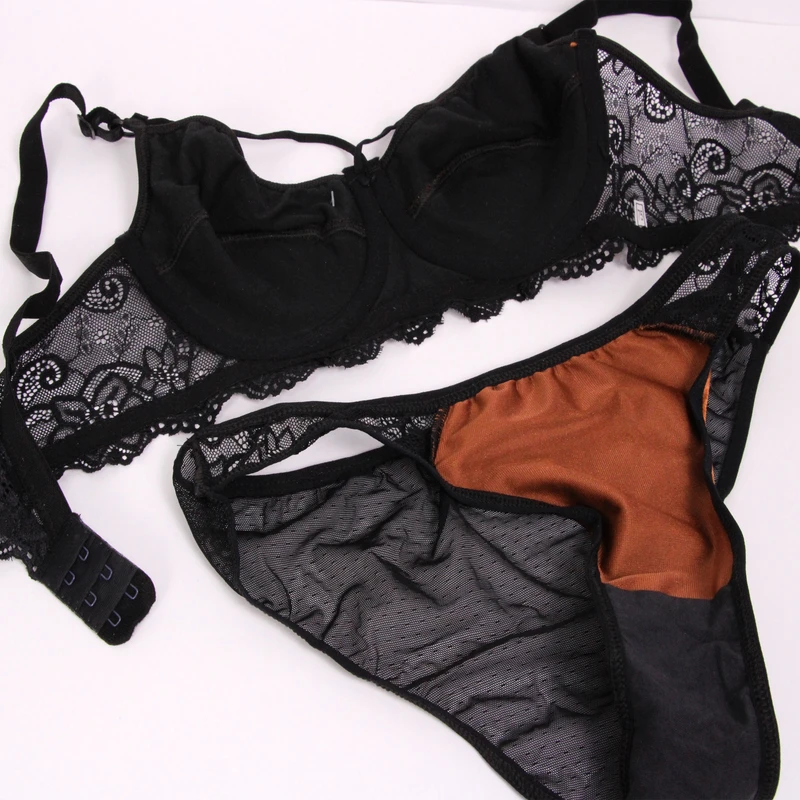 ست شورت و سوتین زنانه کارنا رز مدل مخمل کد 3356 ست شورت و سوتین زنانه کارنا رز مدل مخمل کد 3356