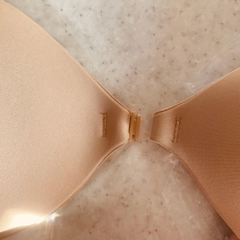 سوتین زنانه تزنیس مدل چسبی کد 1AC014