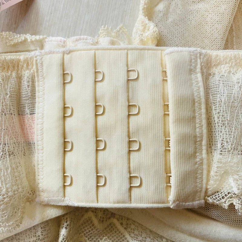 سوتین زنانه دوبریوا مدل 142