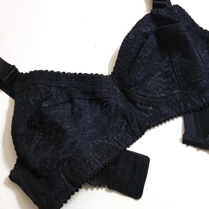 سوتین زنانه ماییلدا مدل بدون فنر کش پهن کد 4779 سوتین زنانه ماییلدا مدل بدون فنر کش پهن کد 4779