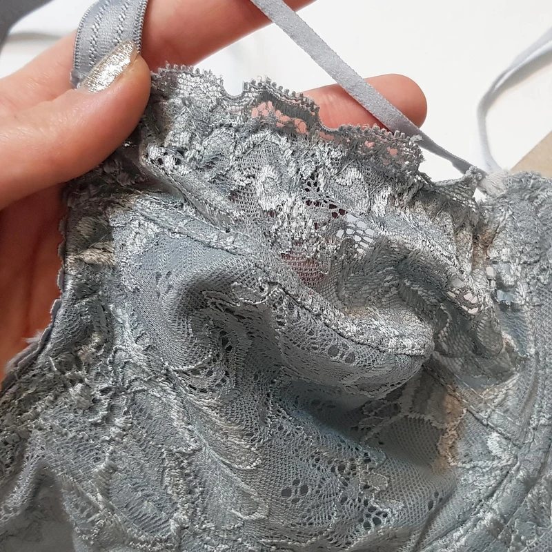 سوتین زنانه ماییلدا مدل فنردار هارنس کد 5045 سوتین زنانه ماییلدا مدل فنردار هارنس کد 5045