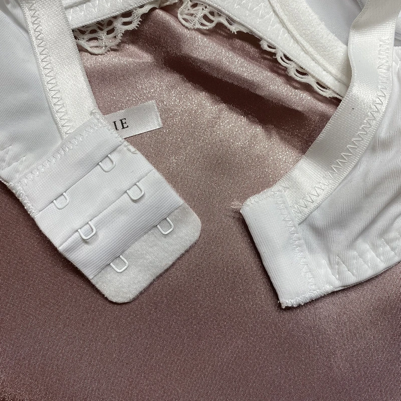 سوتین زنانه لتی مدل PV301W سوتین زنانه لتی مدل PV301W