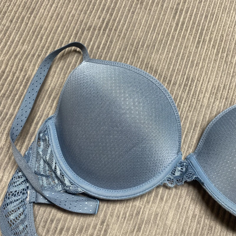 سوتین زنانه لیورا مدل LA1Z27 A سوتین زنانه لیورا مدل LA1Z27 A